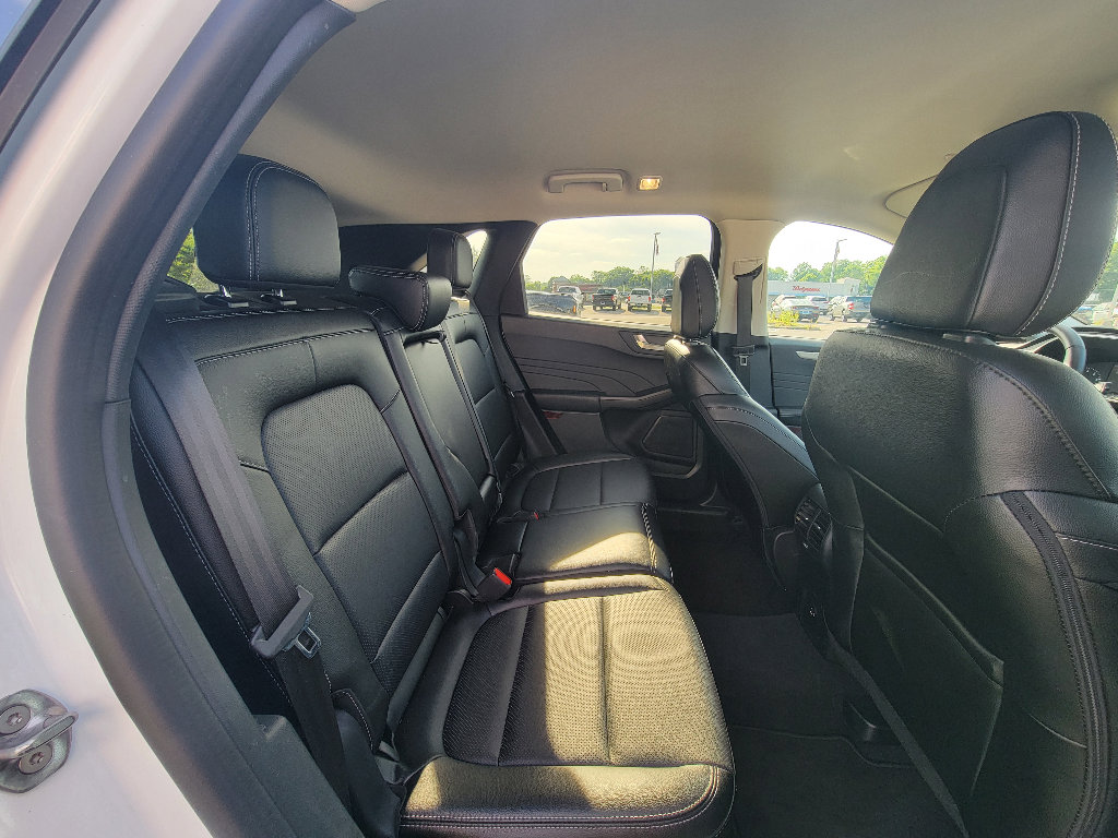 Used 2022 Ford Escape SEL AWD/4WD image 30