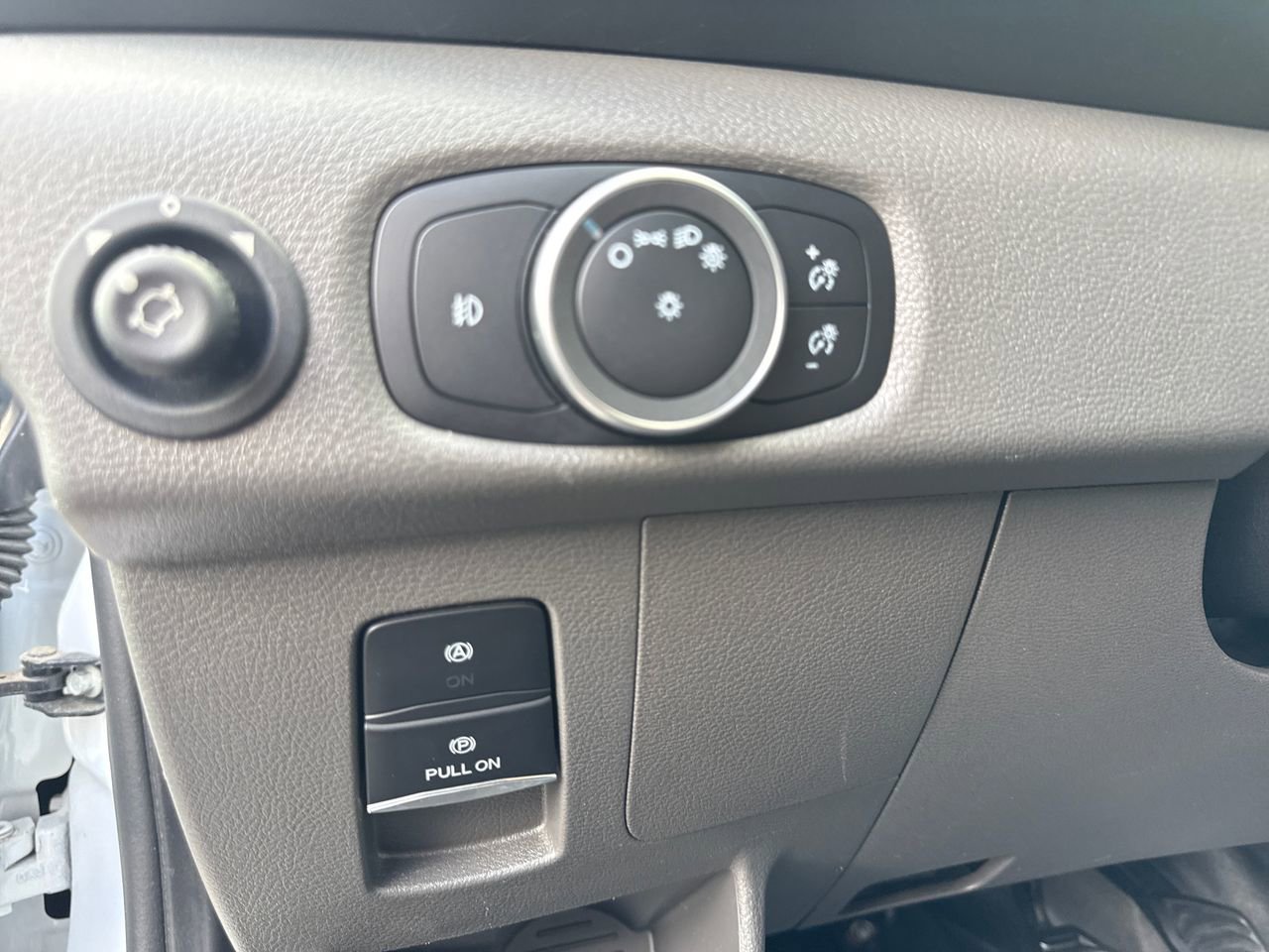 Used 2024 Ford Transit 250 Low Roof AWD w/ Exterior Upgrade Package image 16