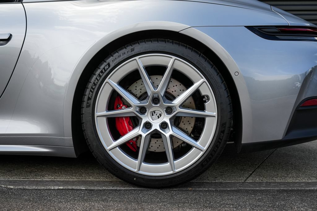 Certified 2026 Porsche 911 Targa 4S AWD/4WD image 14