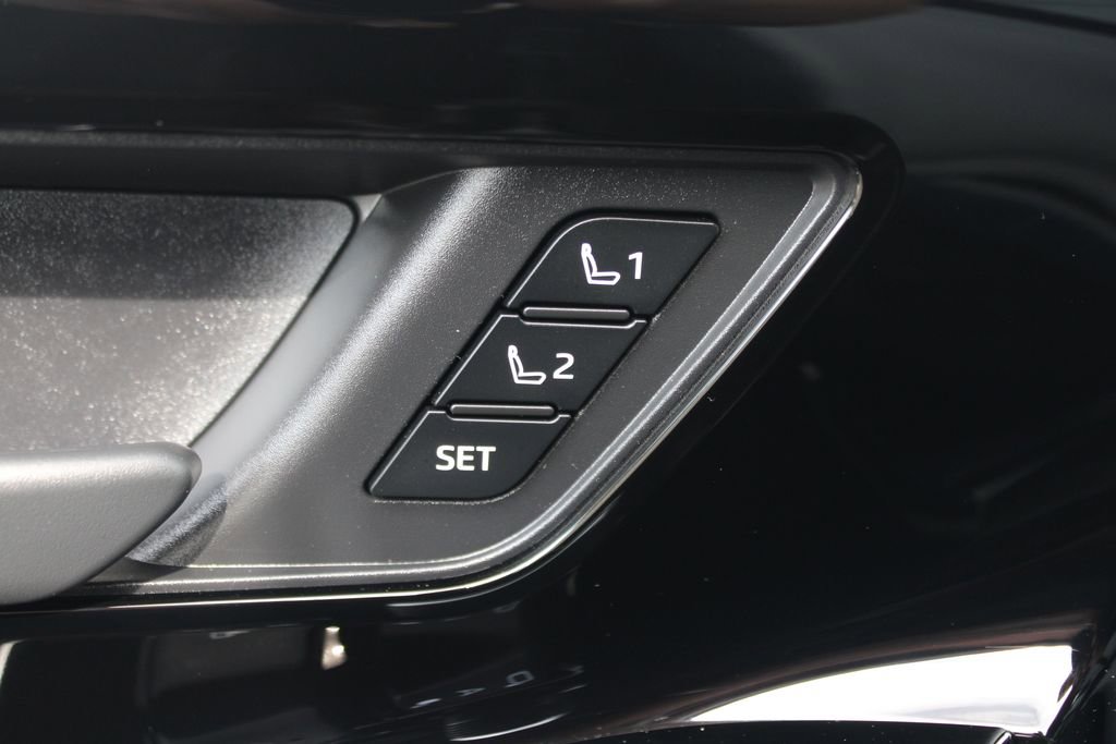 Used 2023 Subaru Solterra AWD image 25