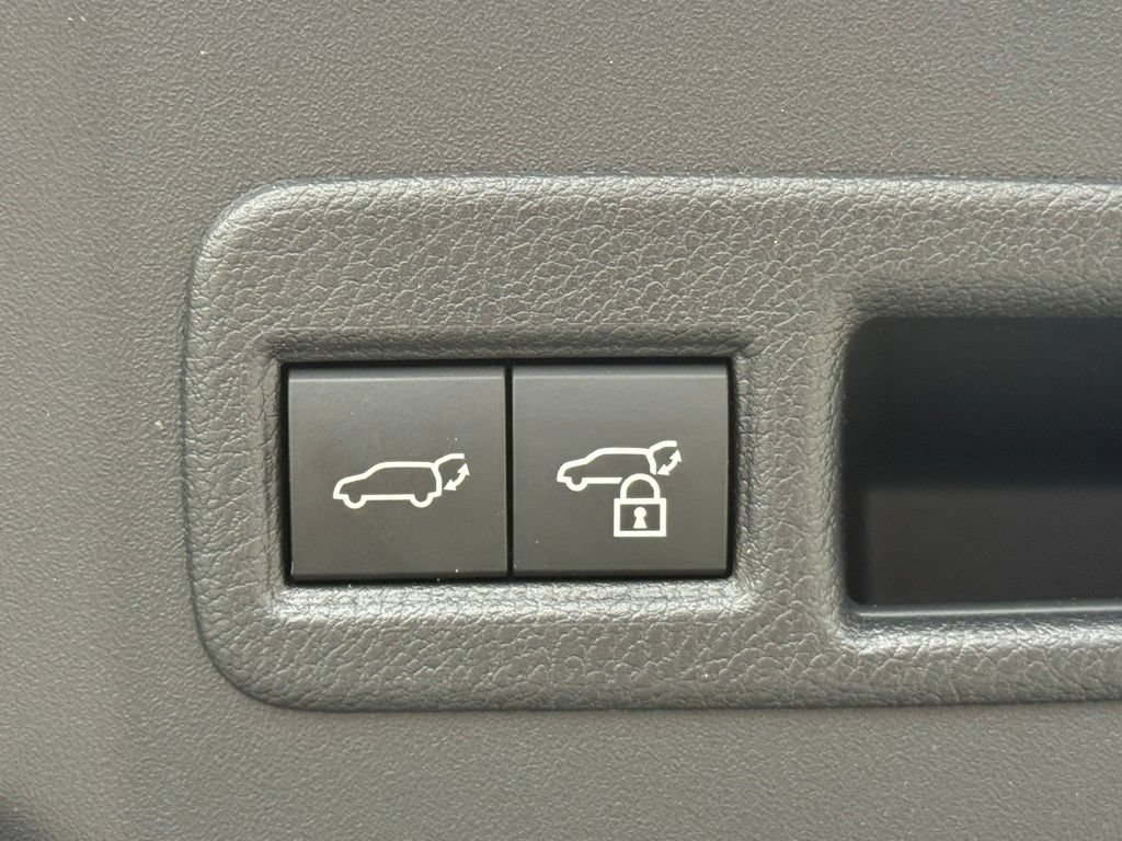 Certified 2025 Toyota bZ4X FWD image 17