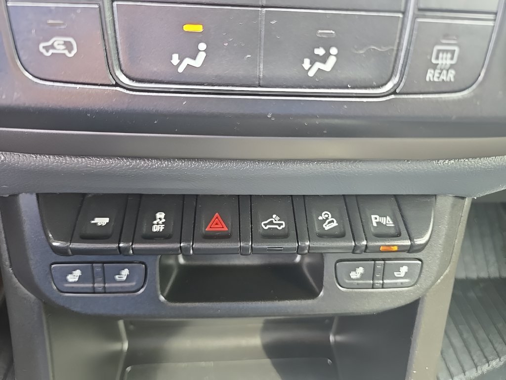 Used 2022 Chevrolet Colorado Z71 AWD/4WD image 27