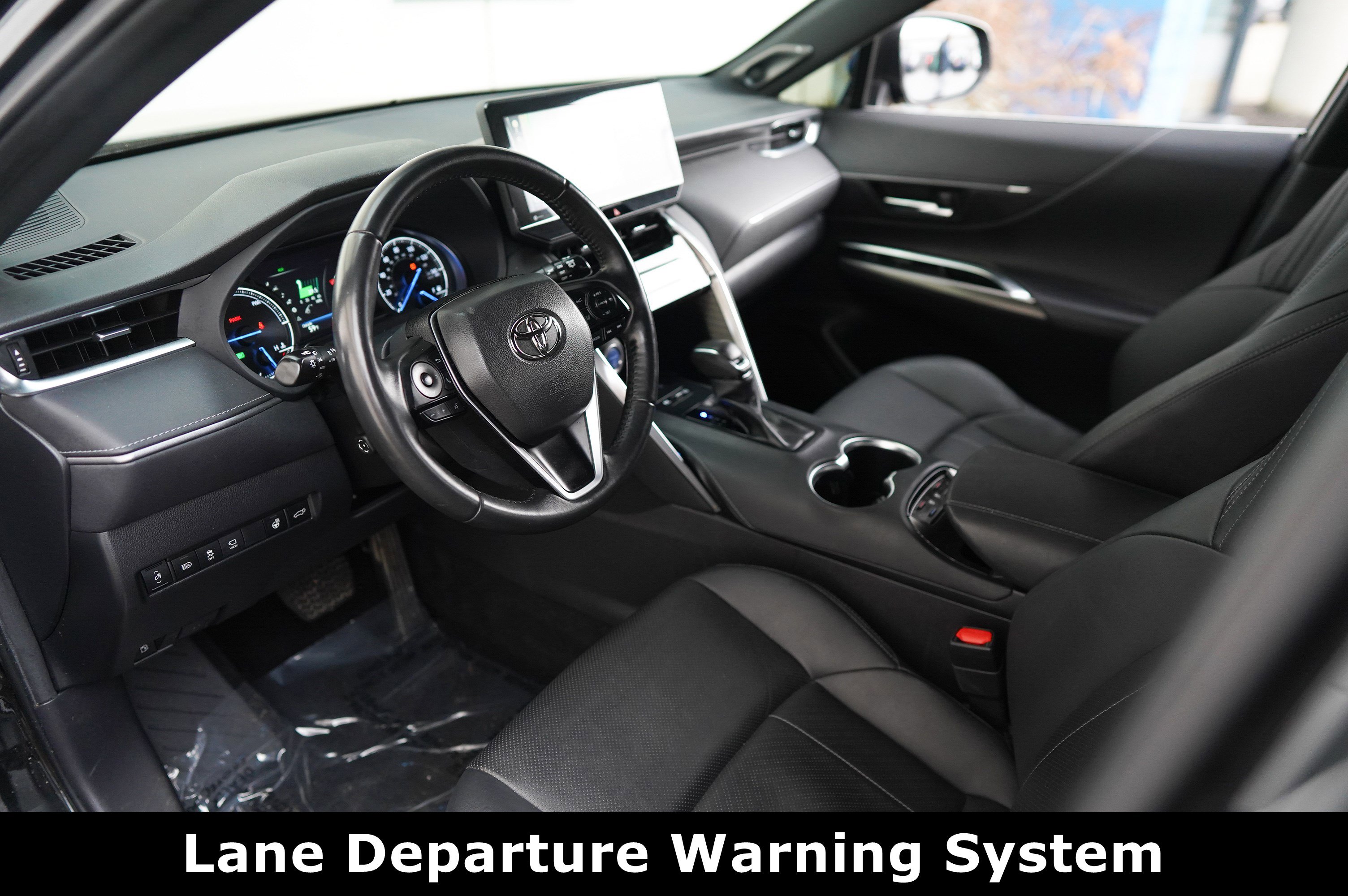 Used 2022 Toyota Venza Limited image 4