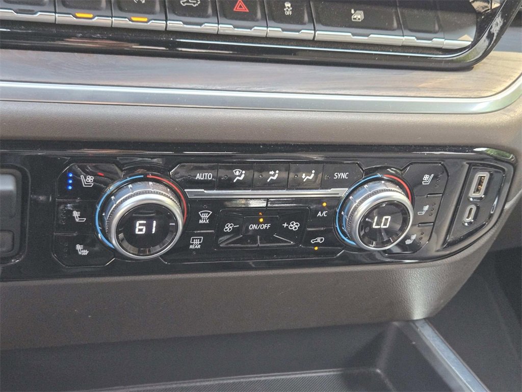 Used 2022 GMC Sierra 1500 SLT w/ SLT Premium Plus Package image 31