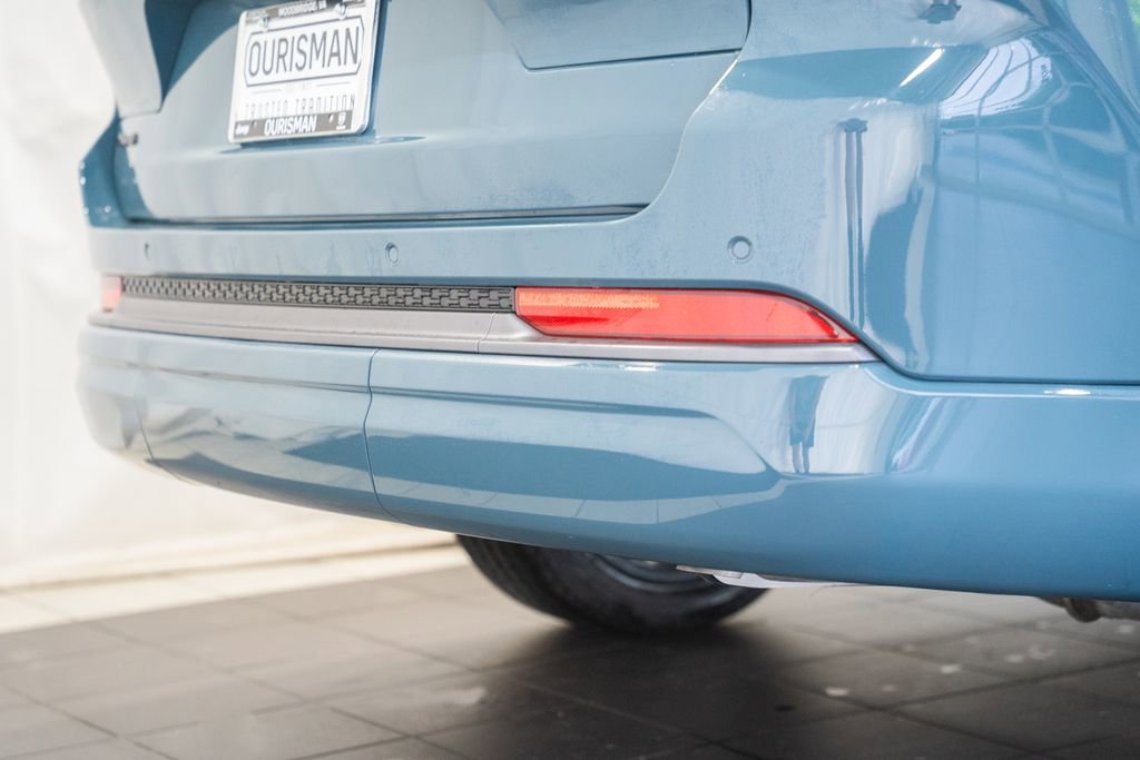 New 2026 Jeep Grand Cherokee L Limited AWD/4WD image 8