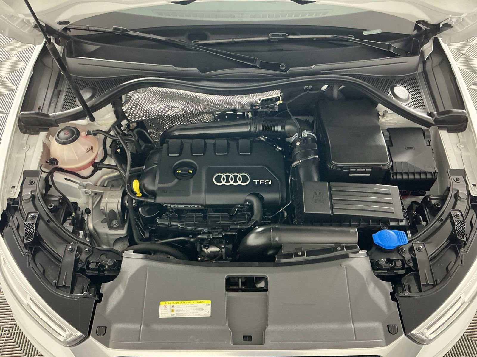 Used 2018 Audi Q3 2.0T Premium Plus w/ Premium Plus Package image 23