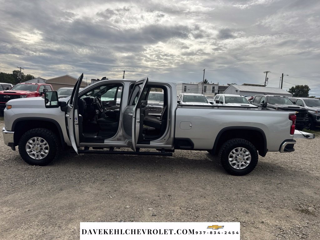 Used 2022 Chevrolet Silverado 3500 LT w/ Convenience Package AWD/4WD image 16