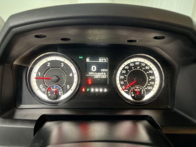 Used 2018 RAM 2500 Tradesman w/ Chrome Appearance Group AWD/4WD image 12
