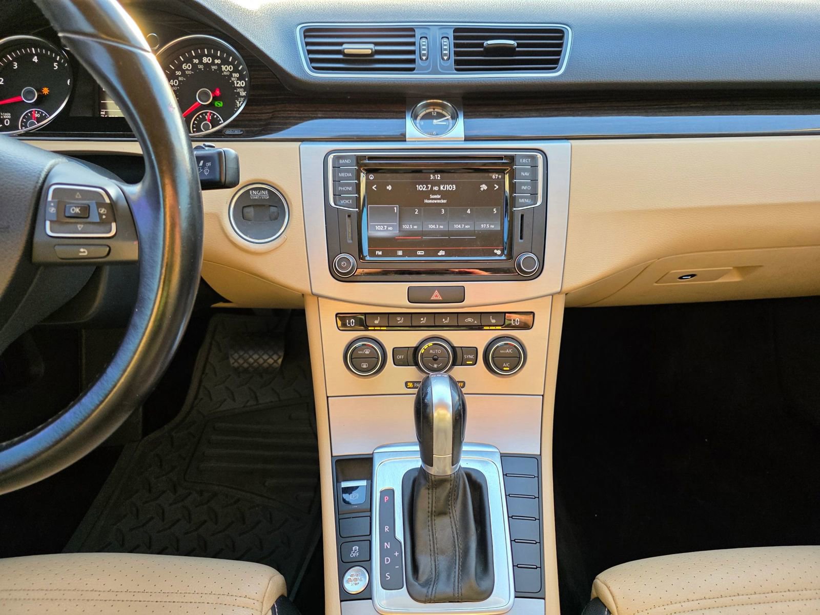 Used 2017 Volkswagen CC Sport image 15