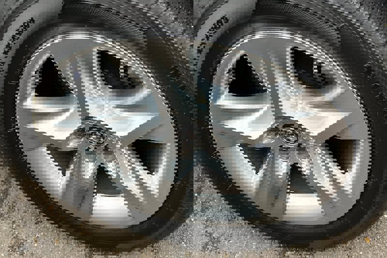 Used 2016 Toyota Highlander Limited image 17