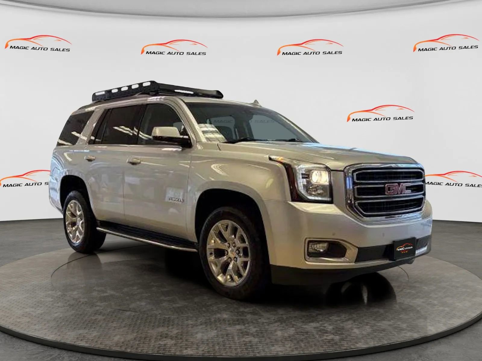 Used 2017 GMC Yukon SLT w/ Open Road Package image 3