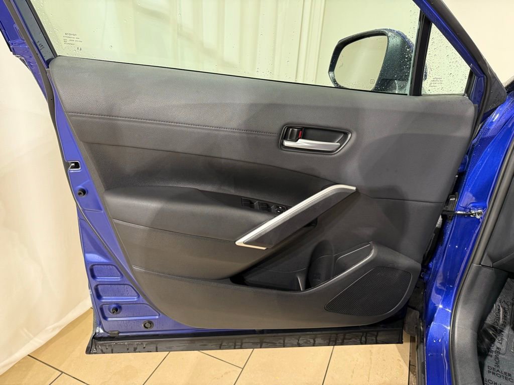 Used 2024 Toyota Corolla Cross AWD Hybrid image 15