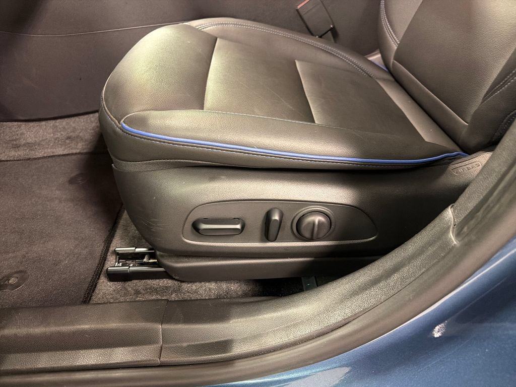 Used 2025 Buick Envista Sport Touring w/ Convenience I Package FWD image 23