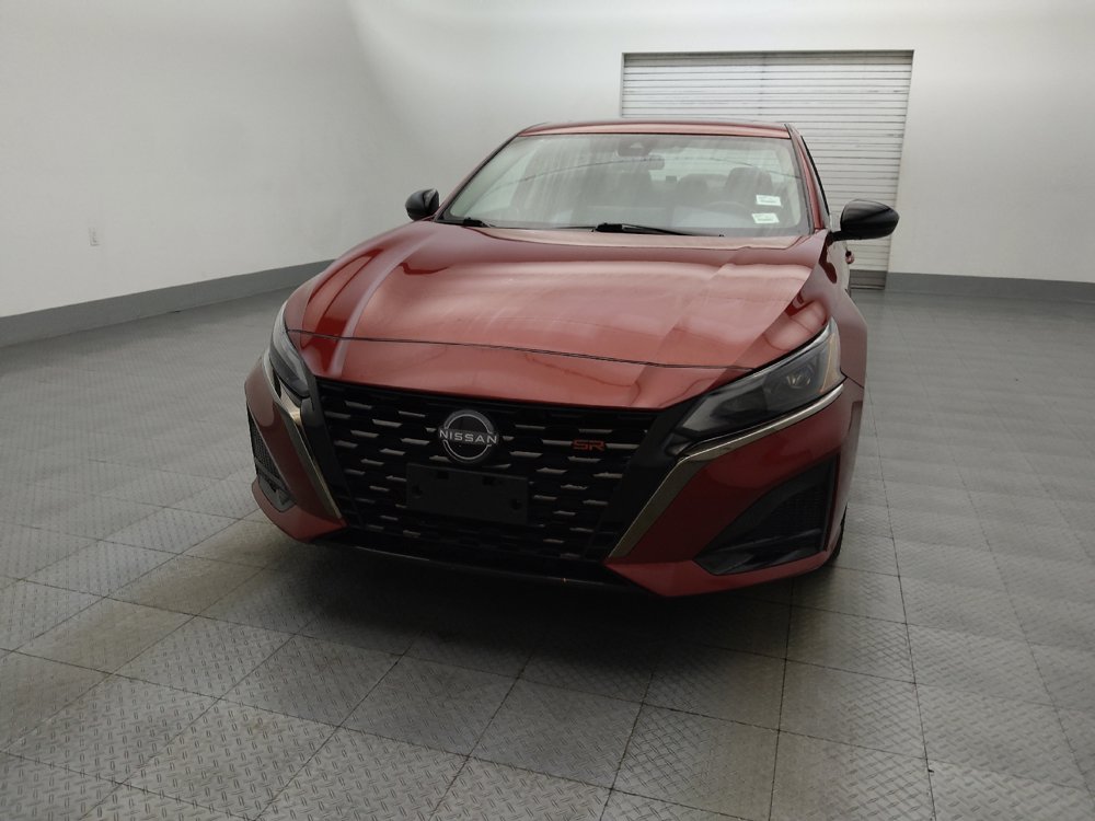 Used 2023 Nissan Altima 2.5 SR w/ SR Premium Package FWD image 15