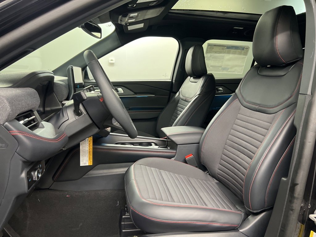 New 2026 Ford Explorer ST-Line w/ ST-Line Street Pack image 28