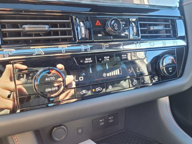 New 2026 Nissan Pathfinder Rock Creek w/ Rock Creek Premium Package AWD/4WD image 15