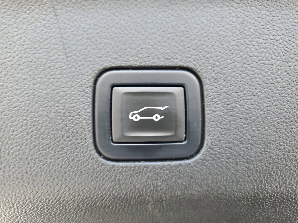 Used 2021 Chevrolet Tahoe RST image 10