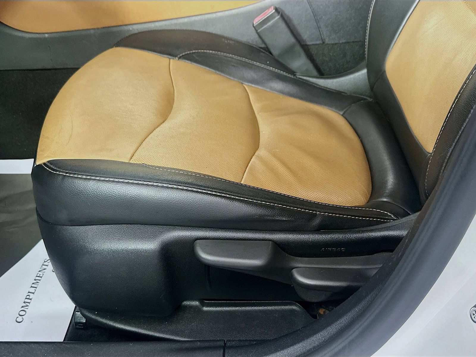Used 2018 Chevrolet Volt Premier w/ Driver Confidence Package FWD image 20