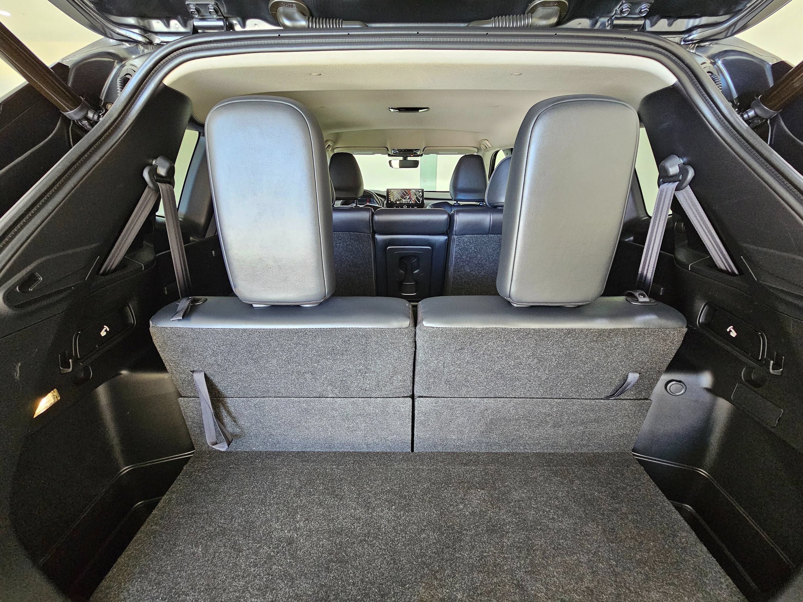 Used 2025 Mitsubishi Outlander SE AWD/4WD image 29