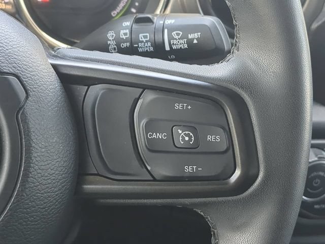 Used 2023 Jeep Wrangler Unlimited w/ Sun & Screen Package AWD/4WD image 32
