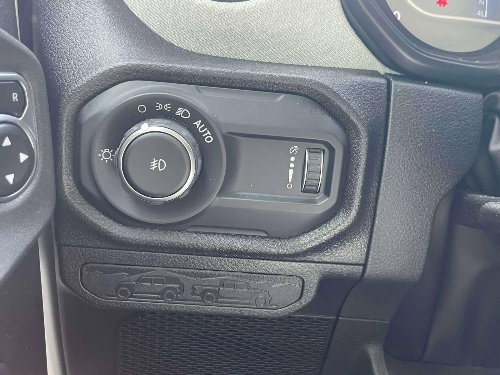 Used 2026 Jeep Wrangler Sport AWD/4WD image 18