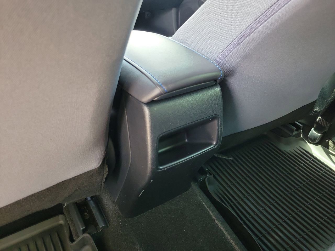 Used 2022 Toyota Corolla SE FWD image 11