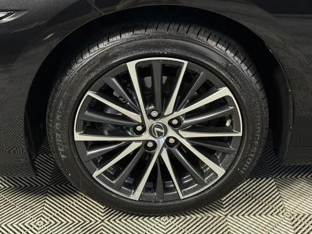 Used 2025 Lexus ES 350 w/ Premium Package FWD image 16