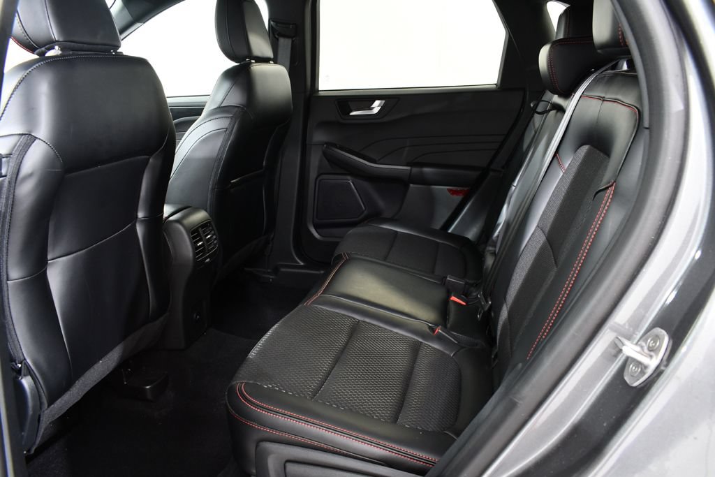 Used 2024 Ford Escape ST-Line w/ Tech Pack #1 AWD/4WD image 16