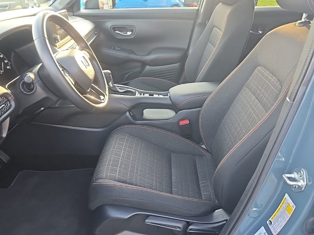 Used 2025 Honda HR-V Sport image 22
