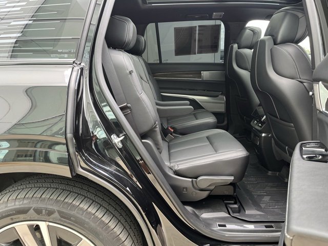 Certified 2026 Cadillac Vistiq Sport w/ LPO, Floor Liner Package image 24