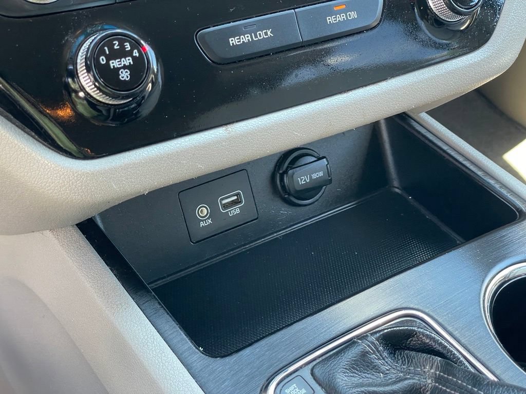Used 2020 Kia Sedona LX FWD image 22