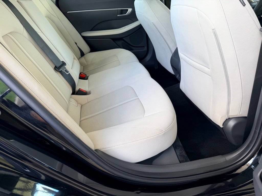 Used 2025 Hyundai Sonata SEL FWD image 34