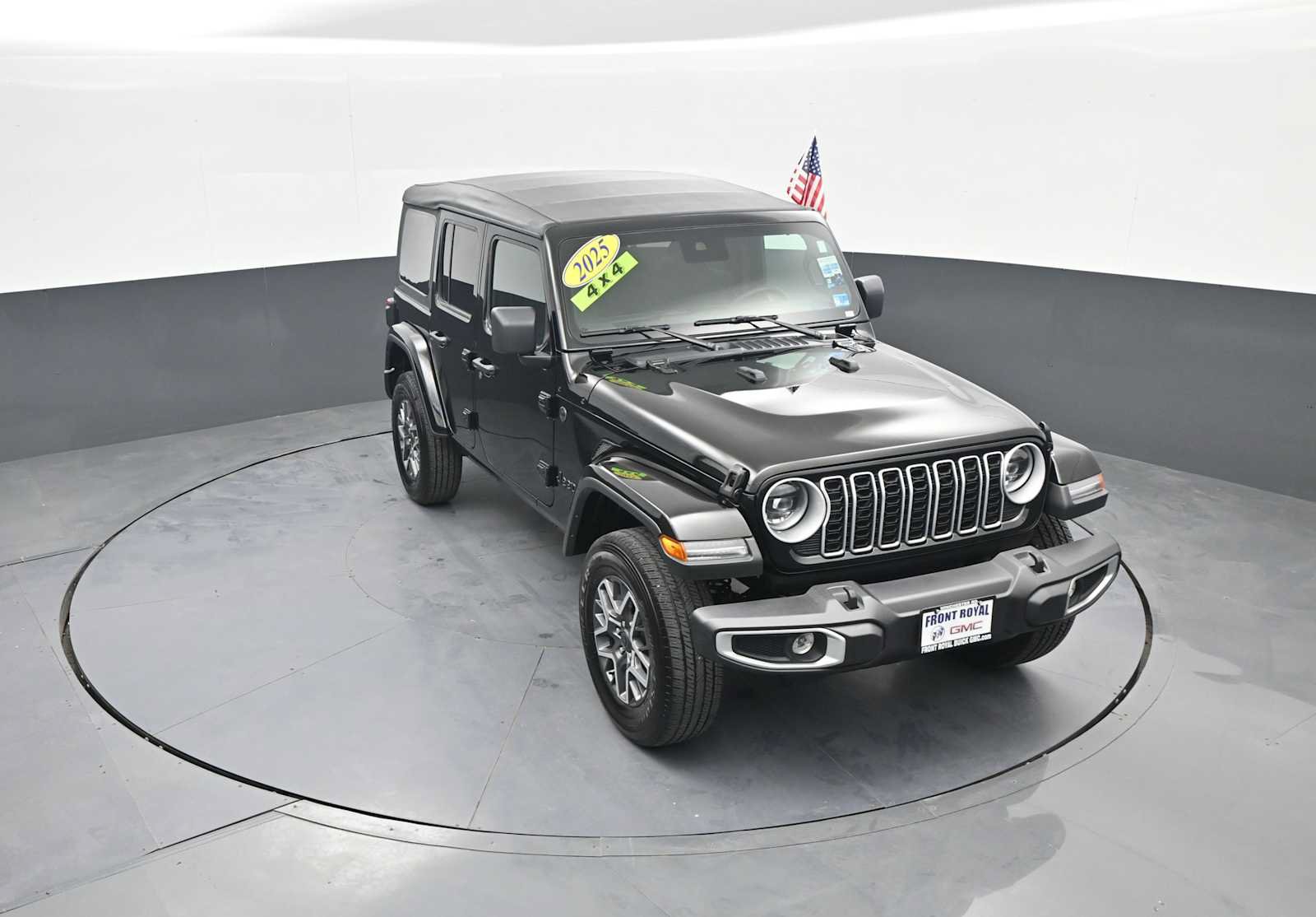 Used 2025 Jeep Wrangler Unlimited Sahara AWD/4WD image 24