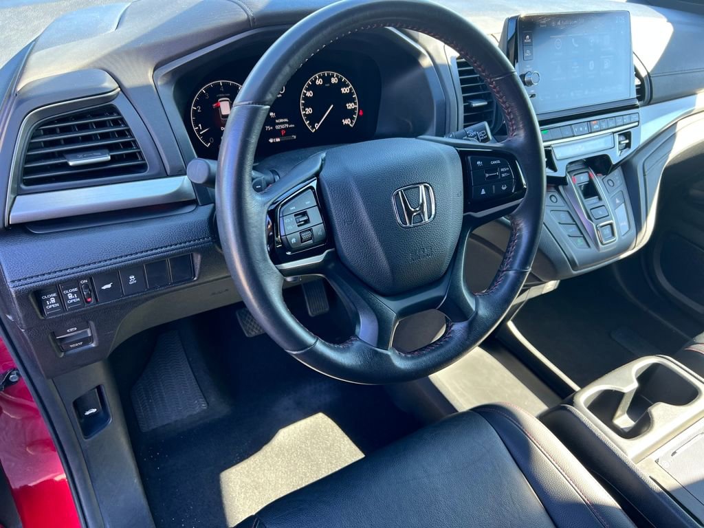 Used 2025 Honda Odyssey Sport-L image 22