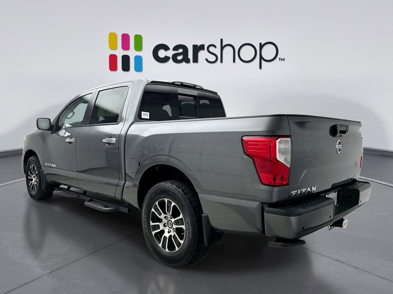 Used 2021 Nissan Titan SV w/ Accessory Utility Package image 3