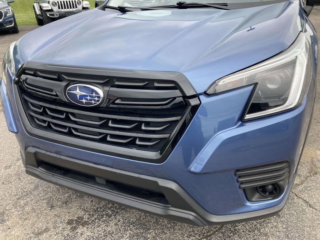 Used 2023 Subaru Forester AWD/4WD image 9