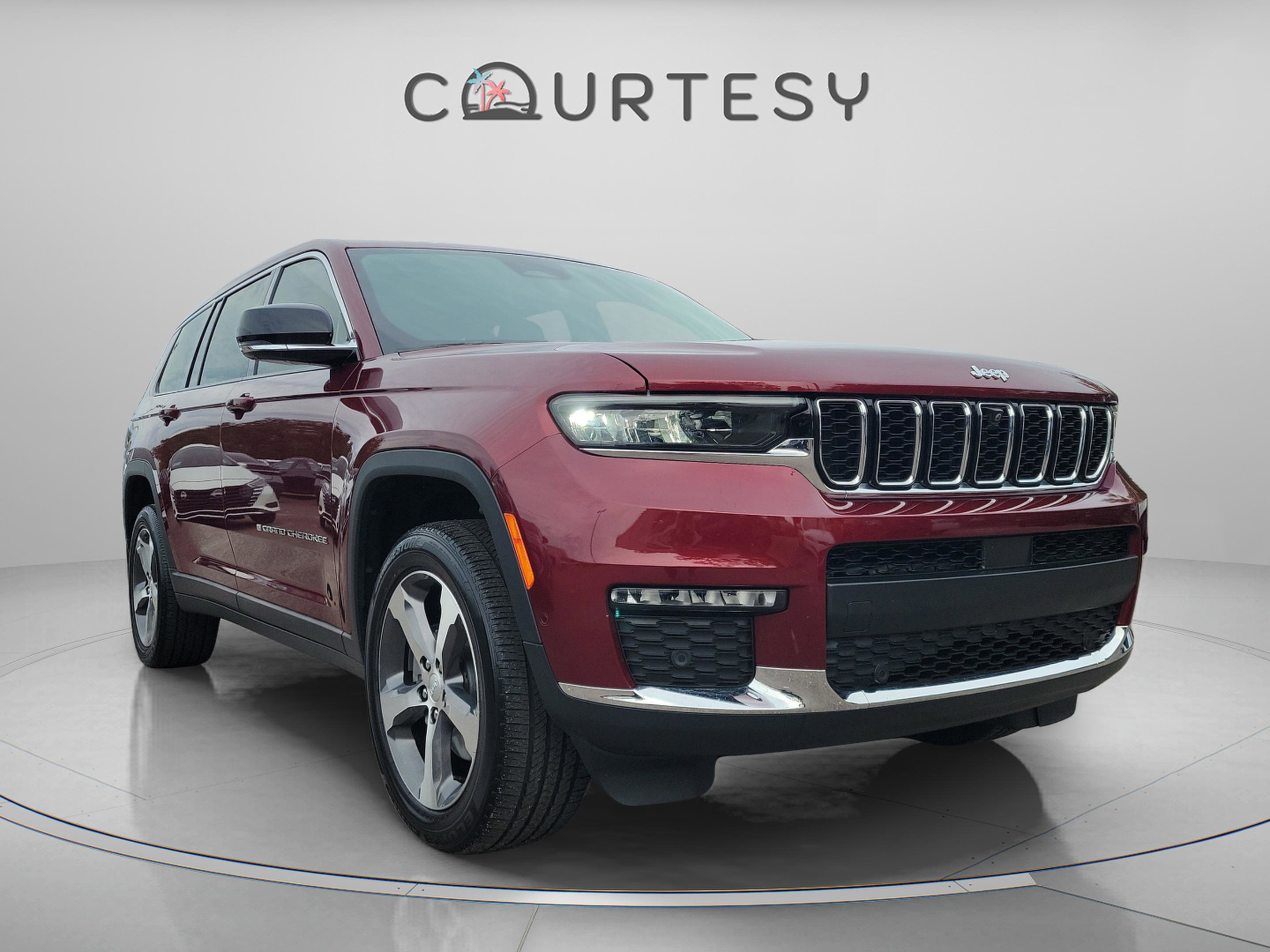Used 2023 Jeep Grand Cherokee L Limited w/ Luxury Tech Group II image 6