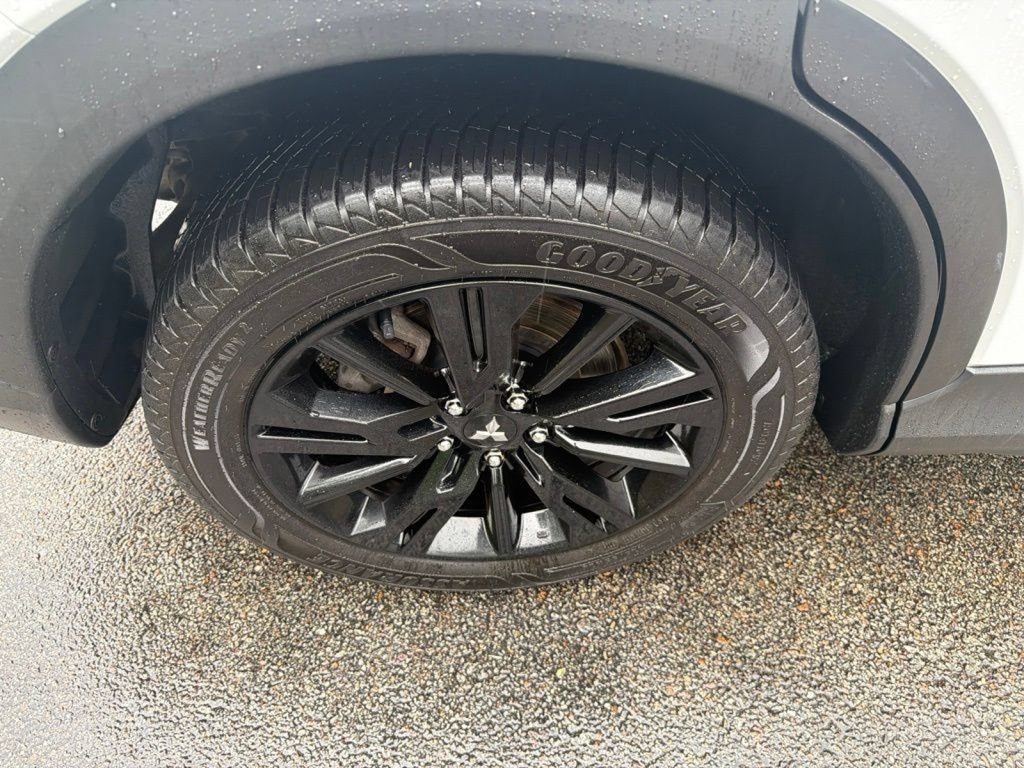 Used 2023 Mitsubishi Eclipse Cross LE AWD/4WD image 9