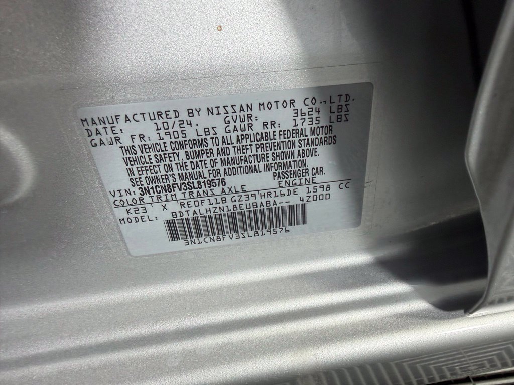 Used 2025 Nissan Versa SR w/ Trunk Package FWD image 23