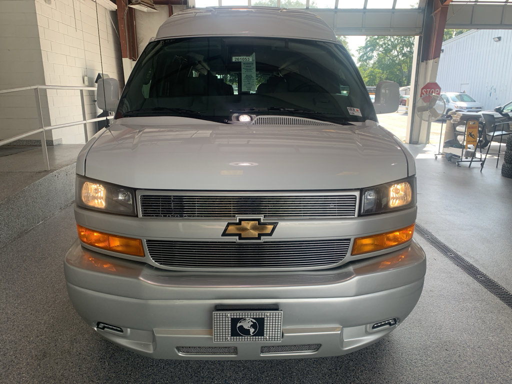 New 2026 Chevrolet Express 2500 Extended w/ Driver Convenience Package RWD image 2