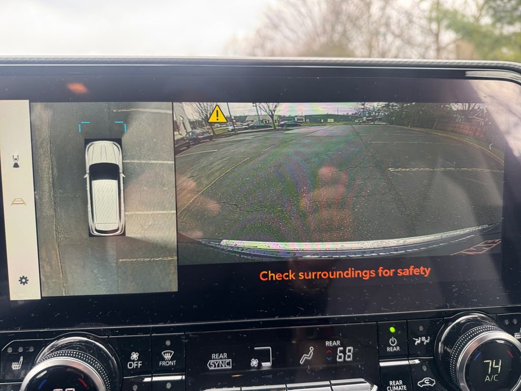 Used 2023 Toyota Highlander Platinum image 24