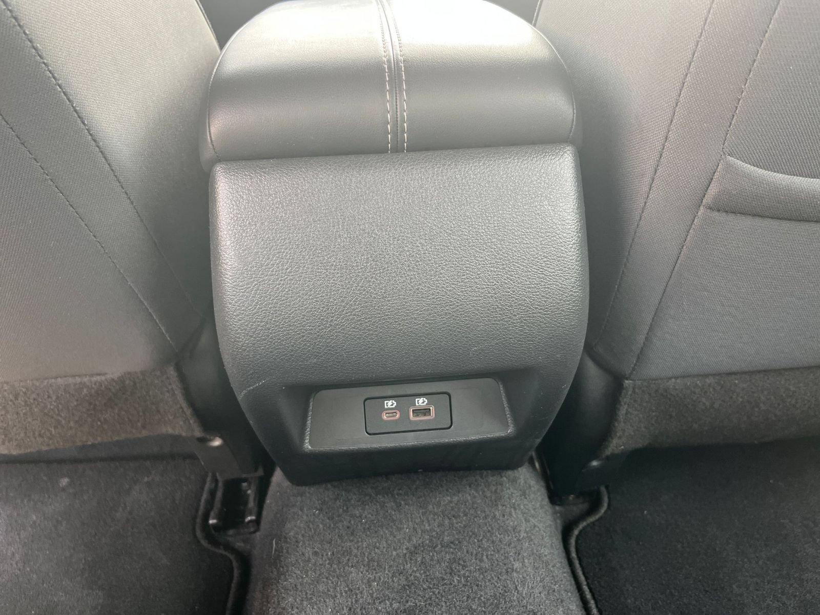 Used 2025 Nissan Altima 2.5 SV FWD image 22