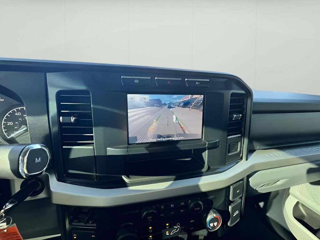 Used 2024 Ford F250 XLT image 11