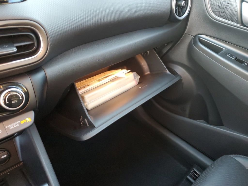 Used 2022 Hyundai Kona Limited w/ Cargo Package image 24