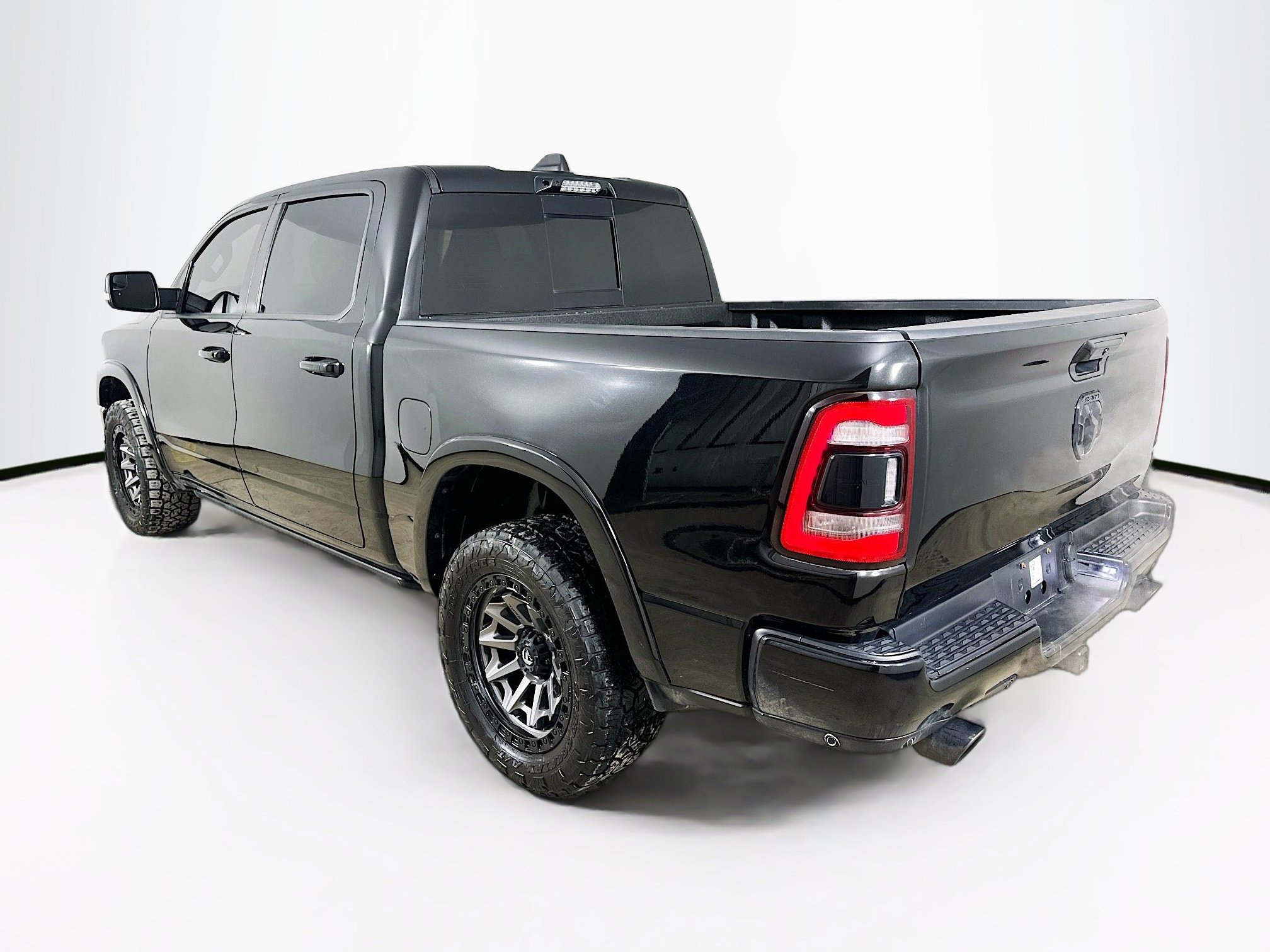 Certified 2021 RAM 1500 Limited w/ Night Edition image 7