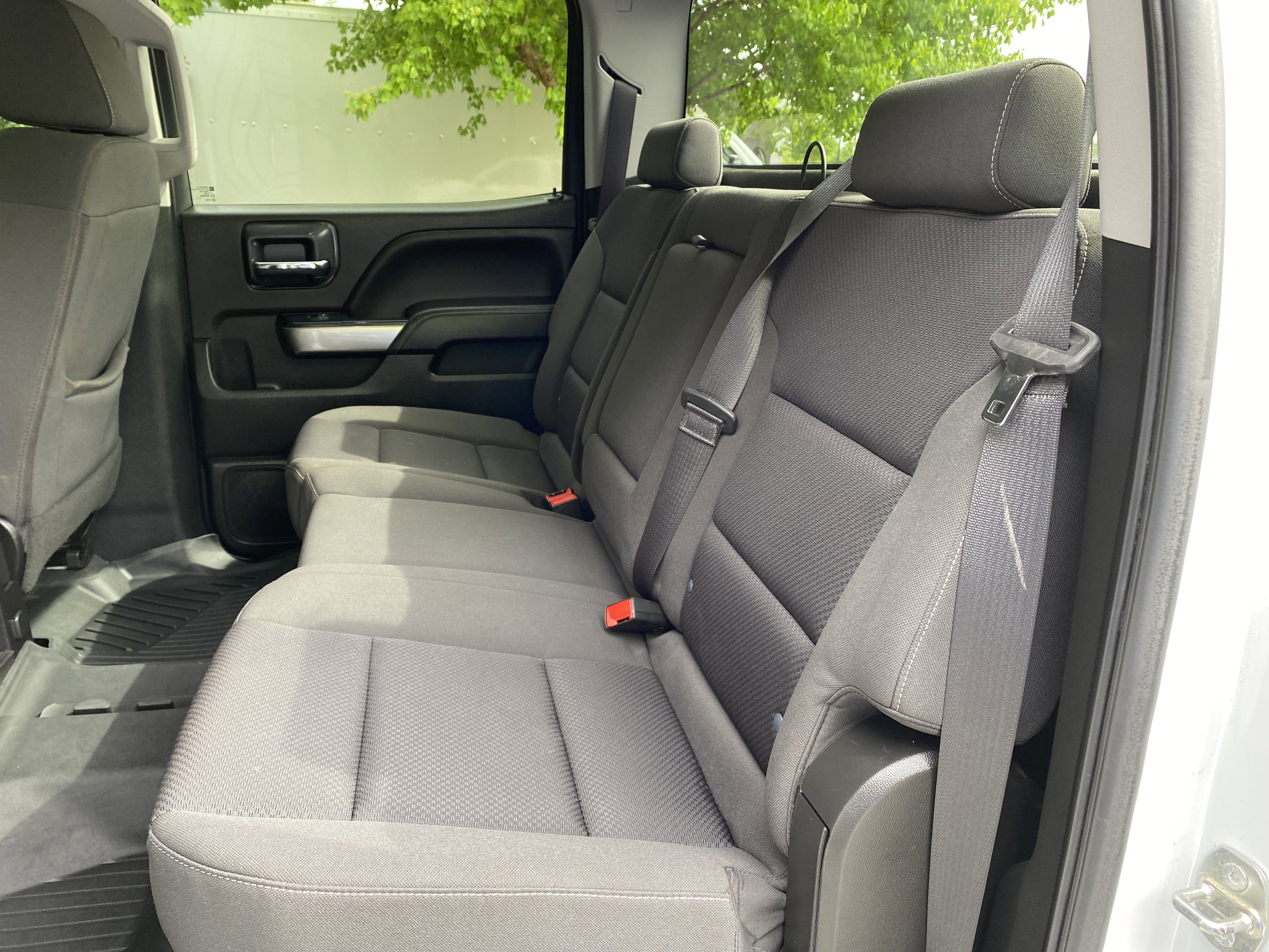 Used 2018 Chevrolet Silverado 1500 LT image 35