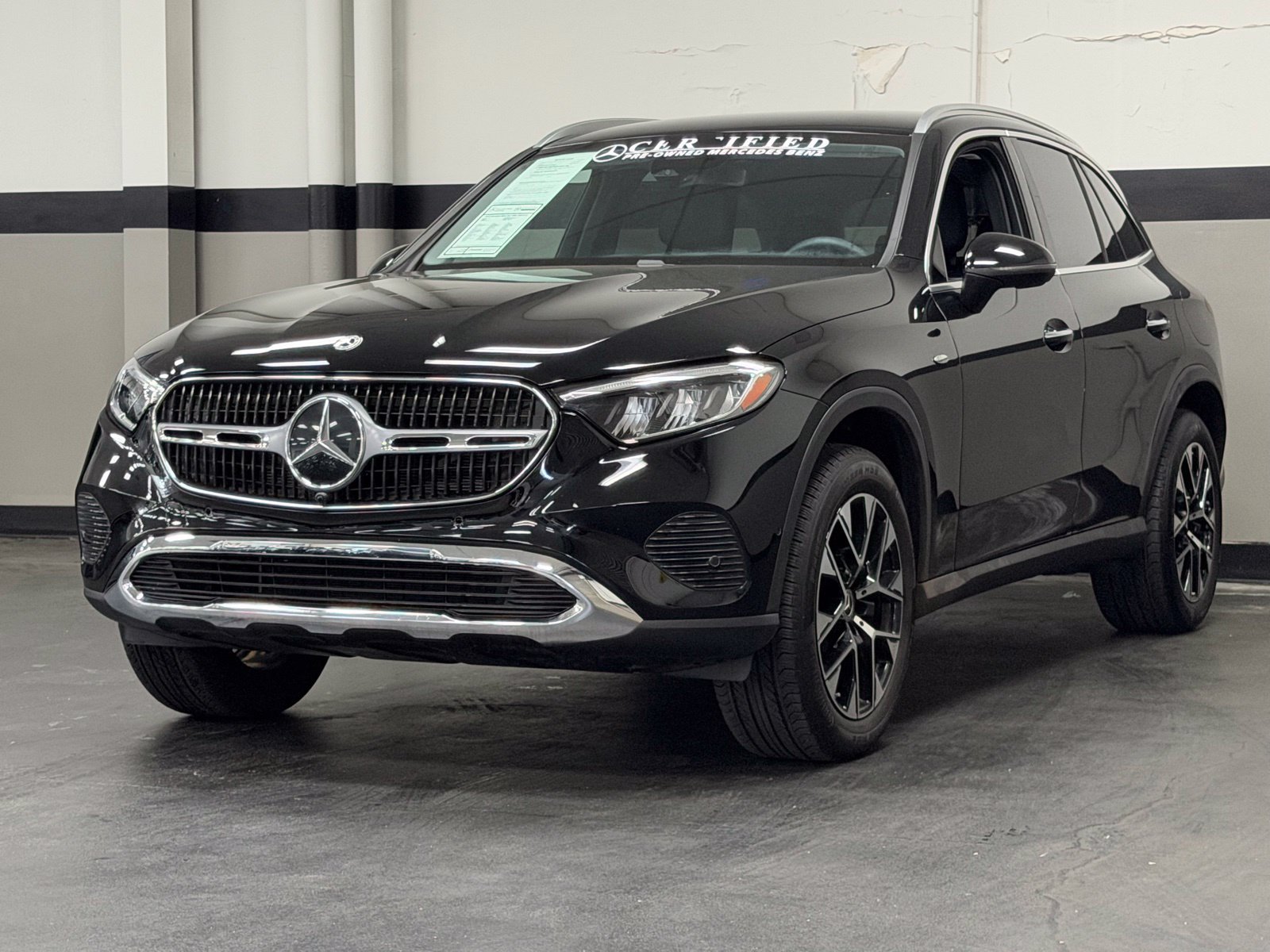 Used 2025 Mercedes-Benz GLC 350e 4MATIC image 7