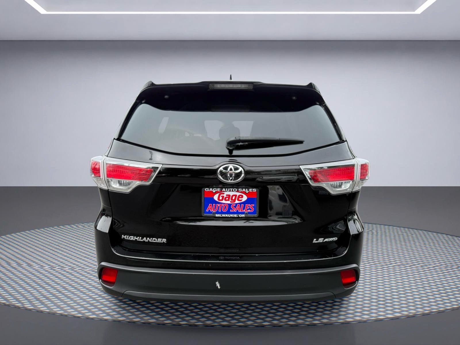 Used 2016 Toyota Highlander Plus AWD/4WD image 5
