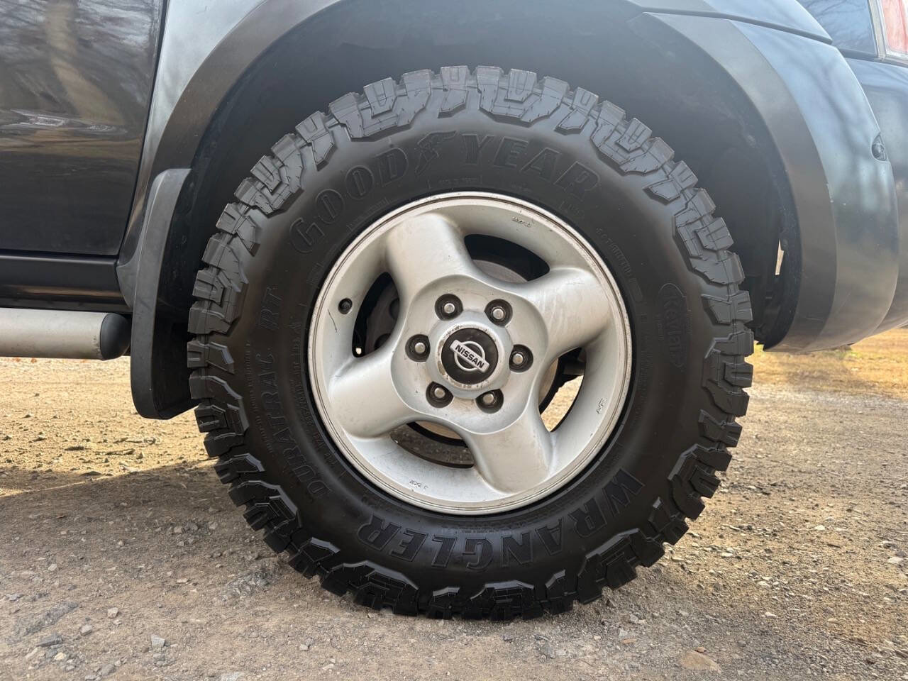 Used 2002 Nissan Frontier SE image 26