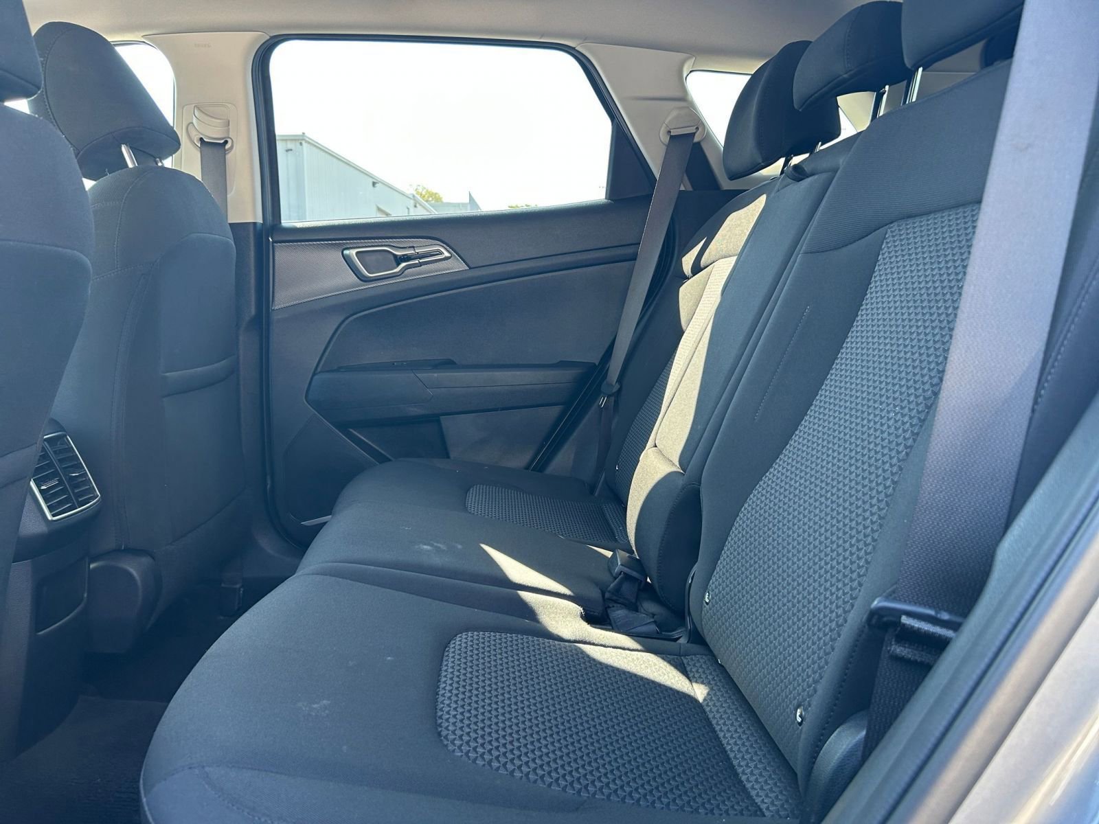 Used 2025 Kia Sportage LX FWD image 21